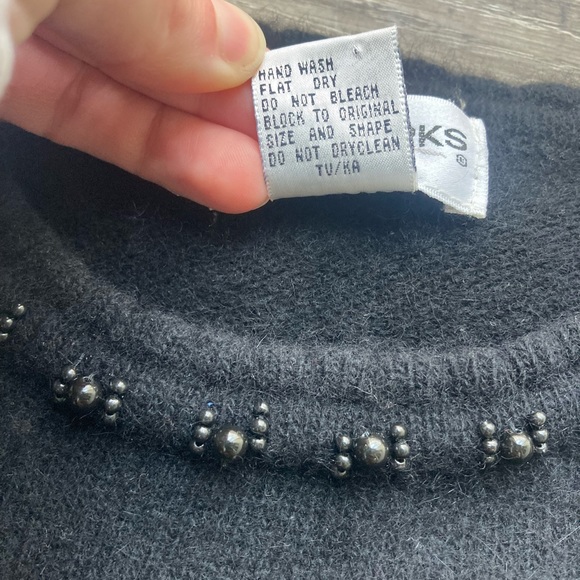 Yarnworks Sweater Black Wool Beaded Size Large - Picture 5 of 5